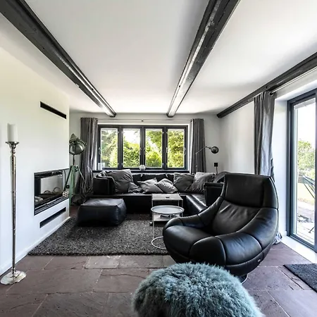 Holiday home Luxurioeses No 1