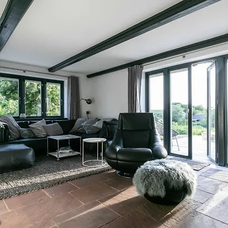 펜션 Luxurioeses No 1 *